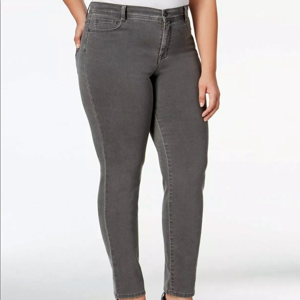 Style & Co Slim Tummy Control Whisper Grey Pants Size 14W Jeans Pants zip NEW